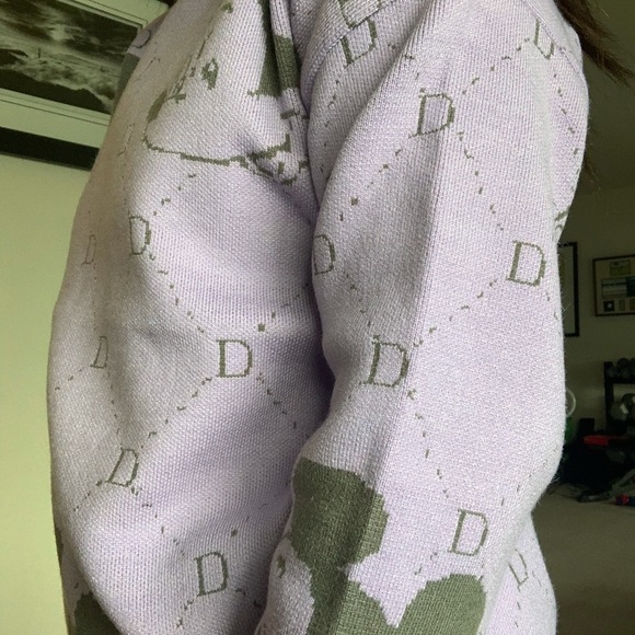 S O L D Disney sweatshirt inspired - Picture 11 of 16